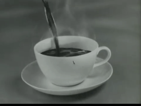 heisser-schwarzer-starker-kaffee-junge