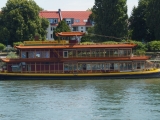 ein schwimmendes Restaurant