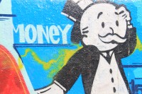 monopoly_money_figure_graffiti